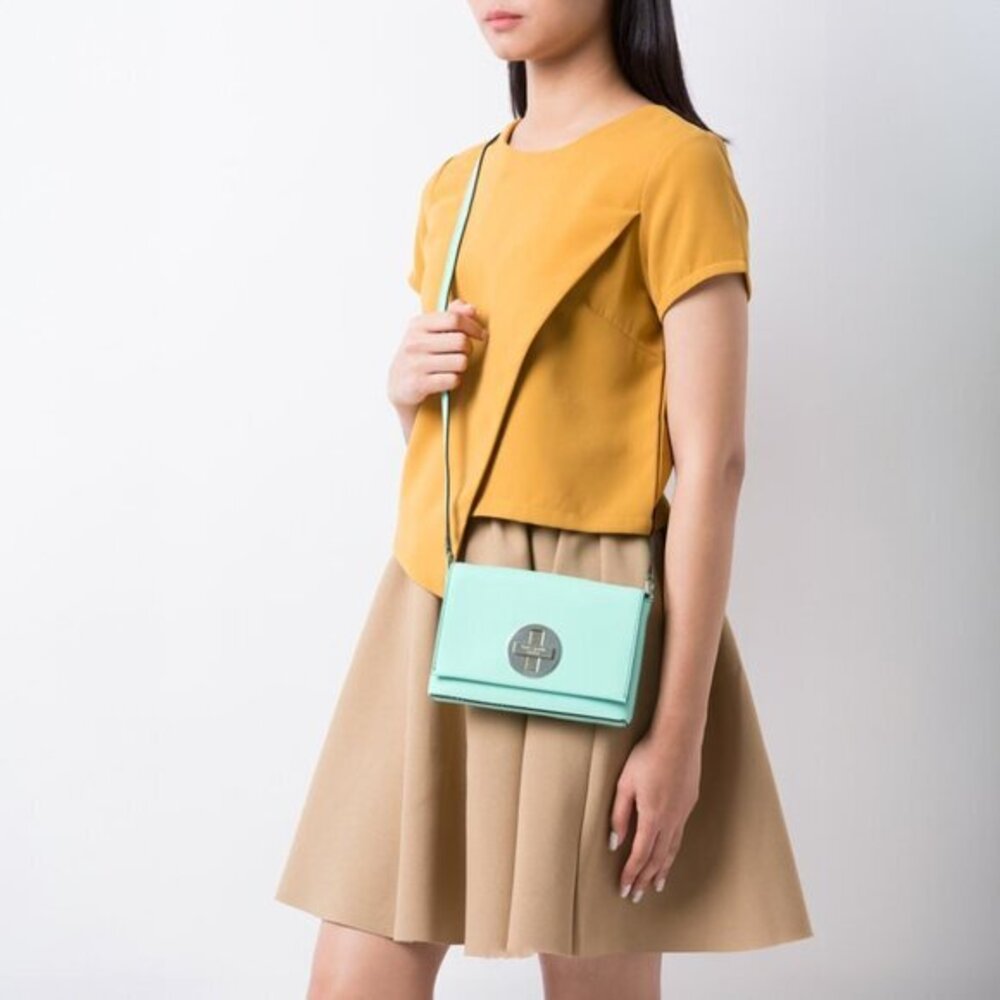 Kate Spade Outlet Newbury Lane Sally Crossbody in Grace Blue